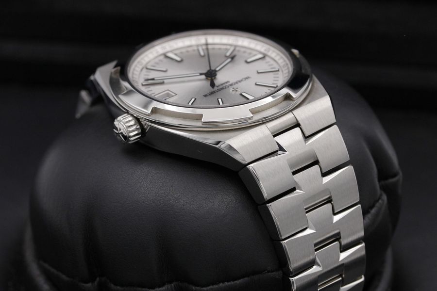 Vacheron Constantin Overseas 4500V/110A-B126